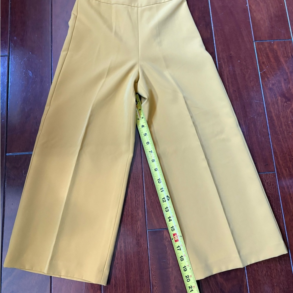 Express Crop Pants - Picture 4 of 6